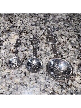 Silver Metal Decorative Measuring Spoons Set Ornate Design, 4 Pieces